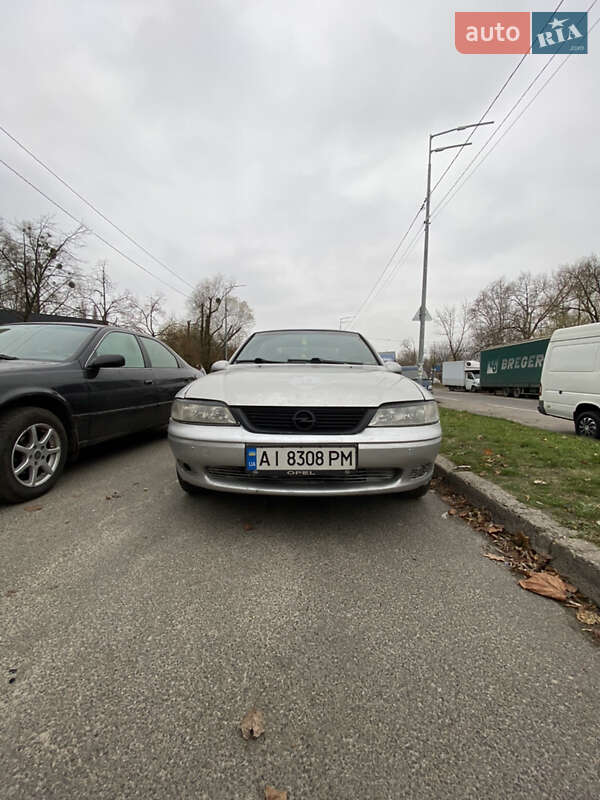 Седан Opel Vectra 2000 в Киеве