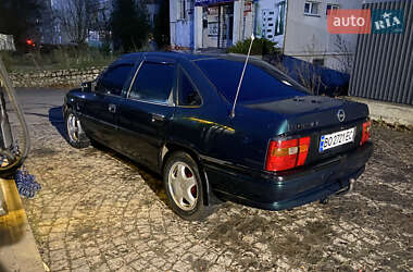 Седан Opel Vectra 1995 в Зборове