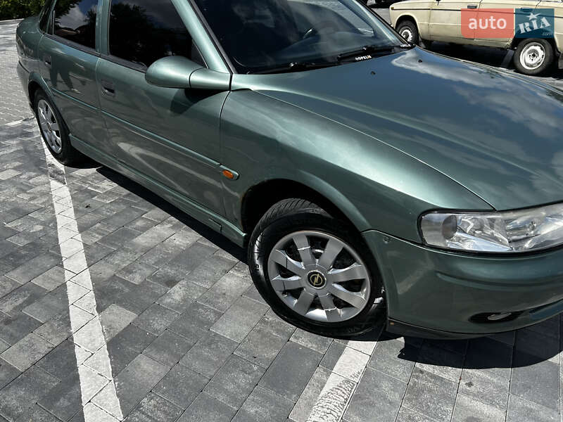 Седан Opel Vectra 1999 в Виннице