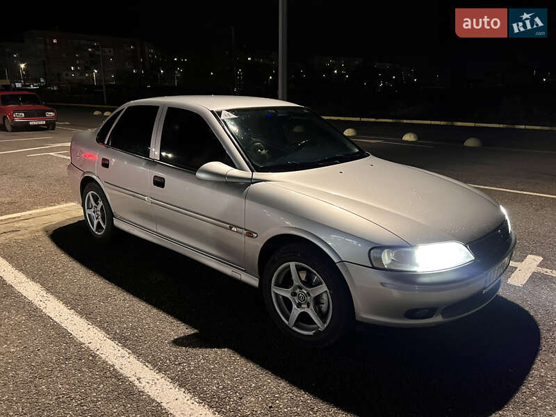 Седан Opel Vectra 2001 в Черновцах фото 7 Седан Opel Vectra 2001 в Черновцах