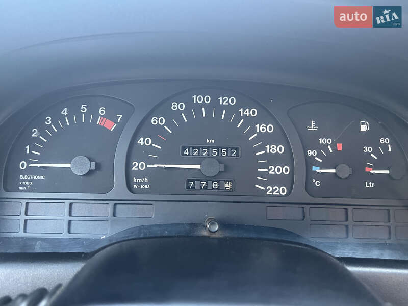 Седан Opel Vectra 1994 в Каменке-Бугской фото 8 Седан Opel Vectra 1994 в Каменке-Бугской