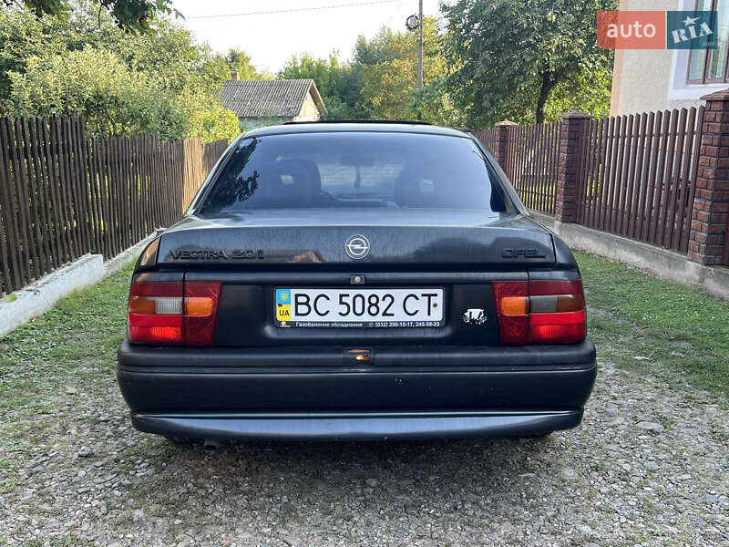 Седан Opel Vectra 1994 в Каменке-Бугской фото 3 Седан Opel Vectra 1994 в Каменке-Бугской