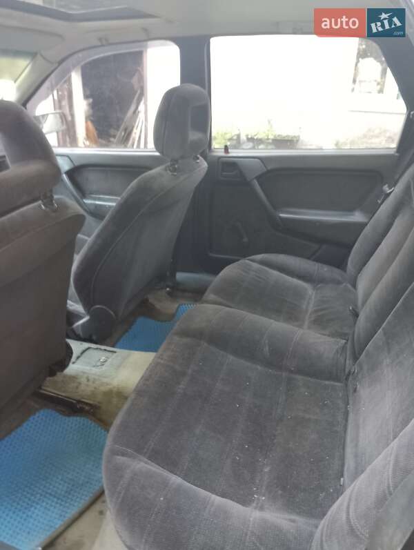 Седан Opel Vectra 1991 в Львові