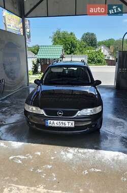 Универсал Opel Vectra 2002 в Гайсине