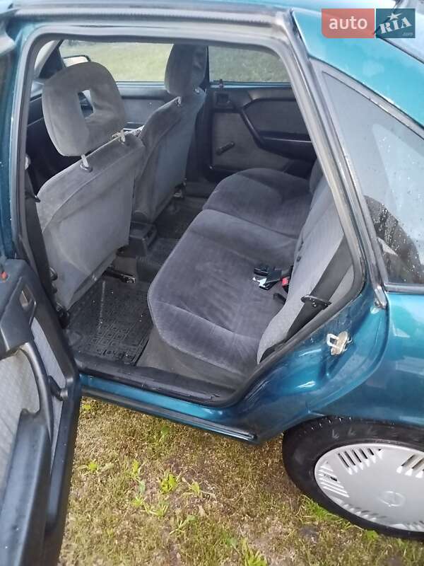 Седан Opel Vectra 1995 в Дубно фото 5 Седан Opel Vectra 1995 в Дубно