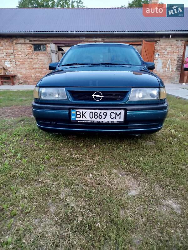 Седан Opel Vectra 1995 в Дубно фото Седан Opel Vectra 1995 в Дубно