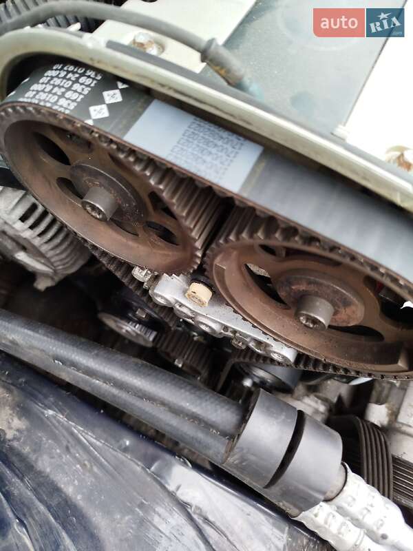 Седан Opel Vectra 2000 в Вишневом