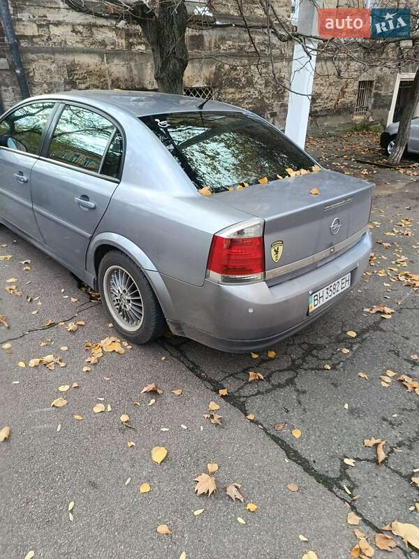 Седан Opel Vectra 2005 в Одесі