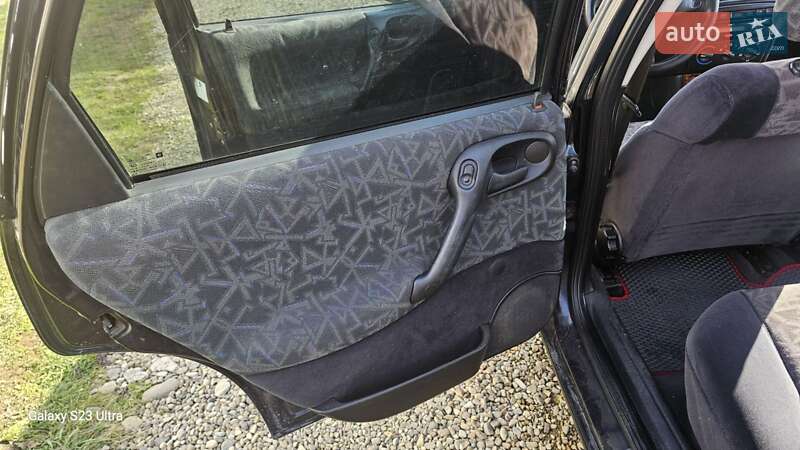 Седан Opel Vectra 1997 в Стрые