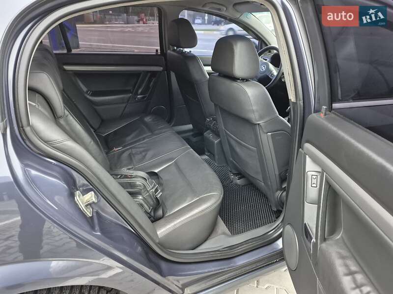 Седан Opel Vectra 2007 в Киеве