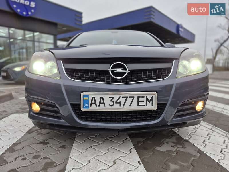 Седан Opel Vectra 2007 в Киеве