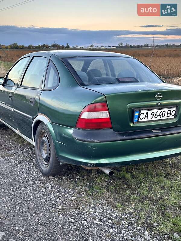 Седан Opel Vectra 1997 в Черкассах