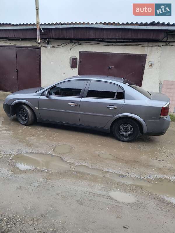 Седан Opel Vectra 2005 в Ивано-Франковске