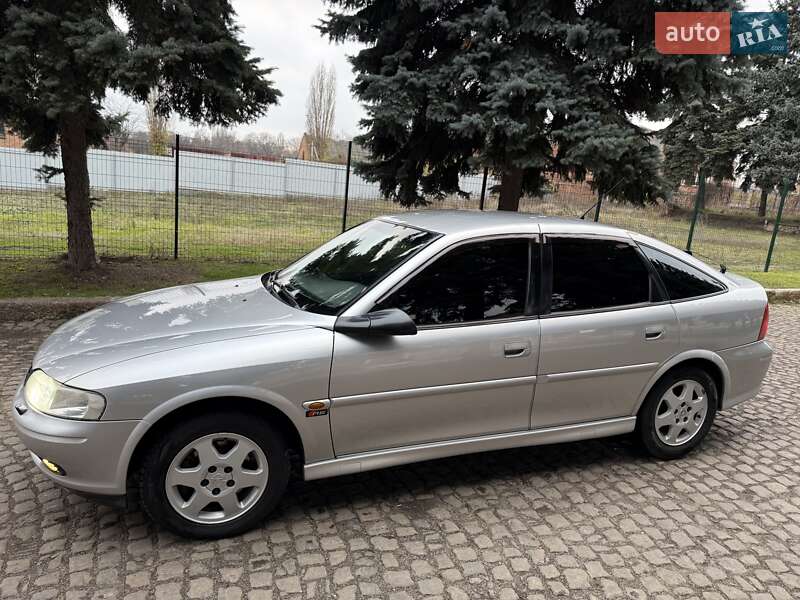 Ліфтбек Opel Vectra 2000 в Кропивницькому