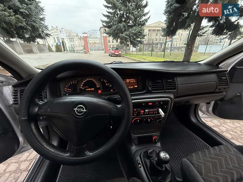 Ліфтбек Opel Vectra 2000 в Кропивницькому