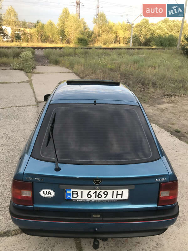 Ліфтбек Opel Vectra 1992 в Горішніх Плавнях