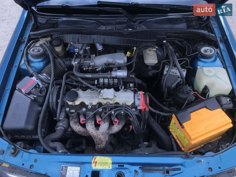 Ліфтбек Opel Vectra 1992 в Горішніх Плавнях