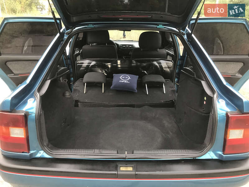 Ліфтбек Opel Vectra 1992 в Горішніх Плавнях