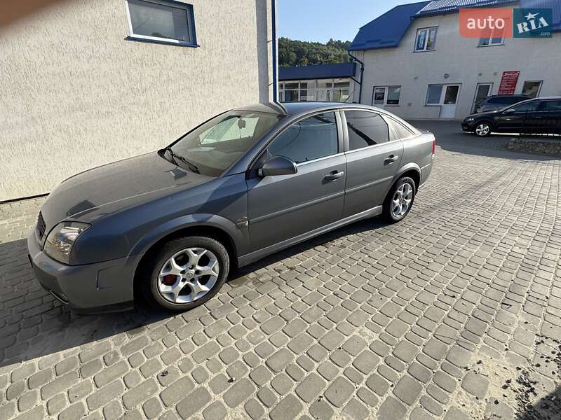 Лифтбек Opel Vectra 2003 в Кременце