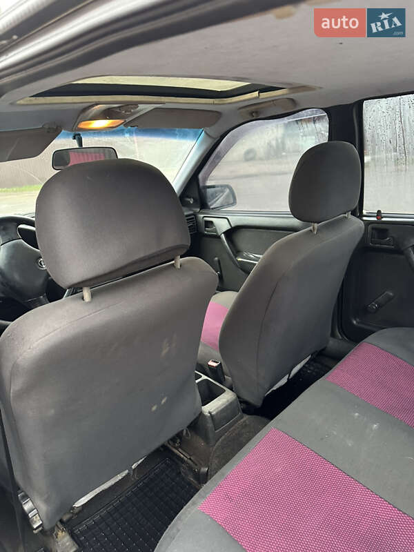 Седан Opel Vectra 1992 в Барышевке фото 9 Седан Opel Vectra 1992 в Барышевке