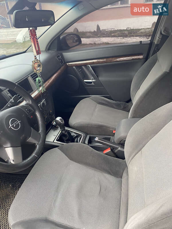 Универсал Opel Vectra 2005 в Ивано-Франковске фото 5 Универсал Opel Vectra 2005 в Ивано-Франковске