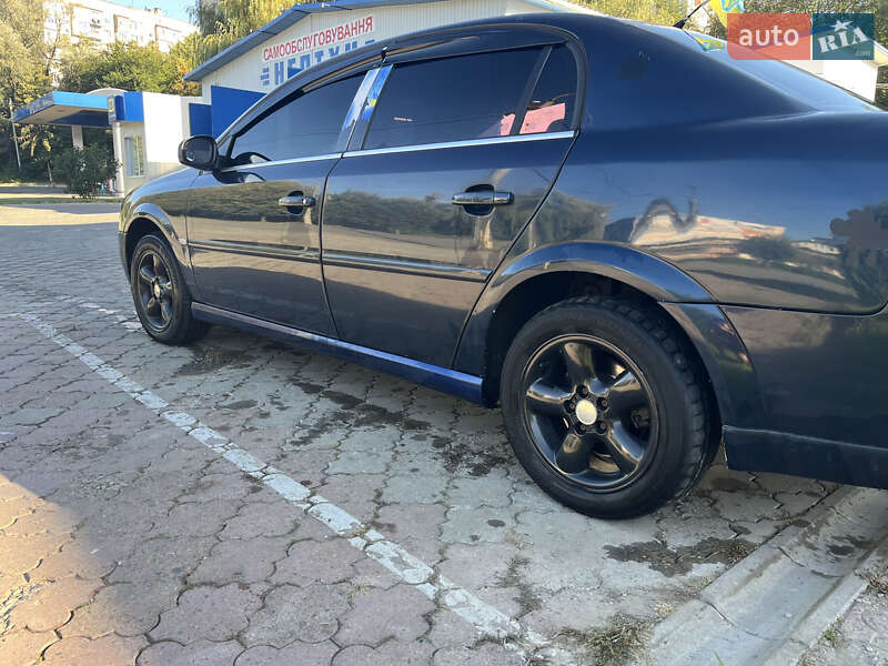 Седан Opel Vectra 2002 в Чернівцях
