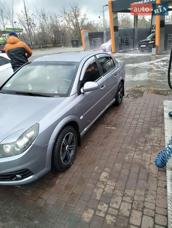 Седан Opel Vectra 2006 в Першотравенске