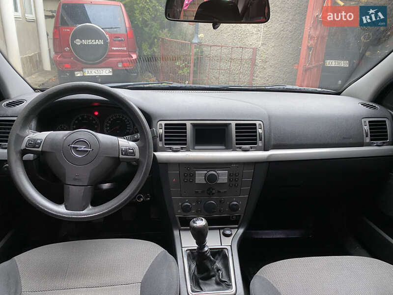 Седан Opel Vectra 2008 в Харкові