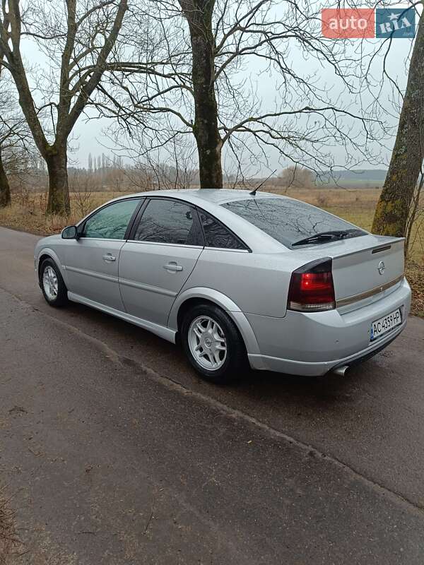 Лифтбек Opel Vectra 2003 в Голобах фото 7 Лифтбек Opel Vectra 2003 в Голобах