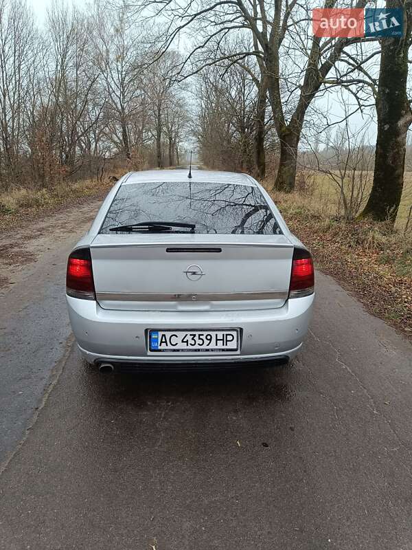 Лифтбек Opel Vectra 2003 в Голобах фото 6 Лифтбек Opel Vectra 2003 в Голобах