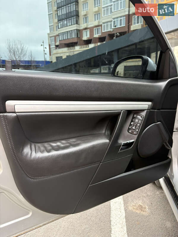 Седан Opel Vectra 2008 в Умани