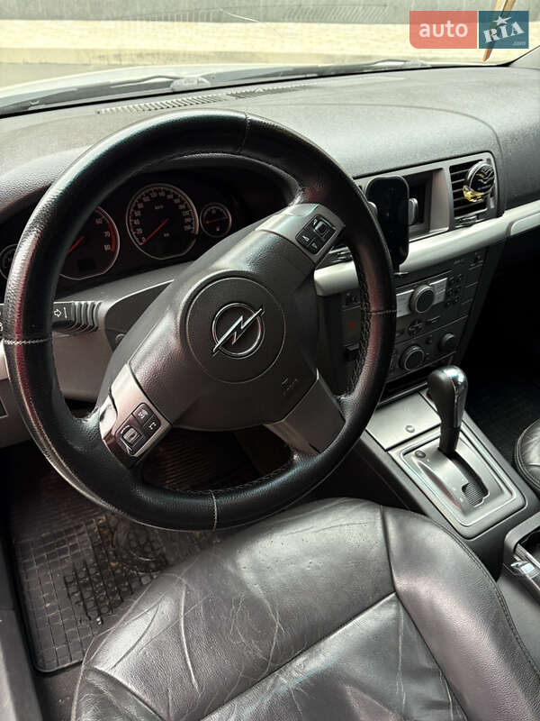 Седан Opel Vectra 2008 в Умани