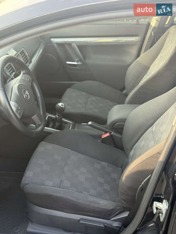 Ліфтбек Opel Vectra 2006 в Дніпрі