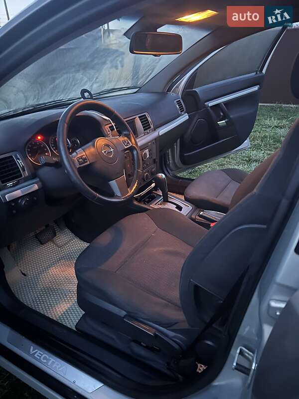 Седан Opel Vectra 2007 в Івано-Франківську фото 9 Седан Opel Vectra 2007 в Івано-Франківську