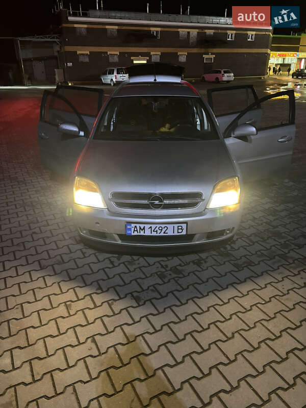 Универсал Opel Vectra 2005 в Овруче
