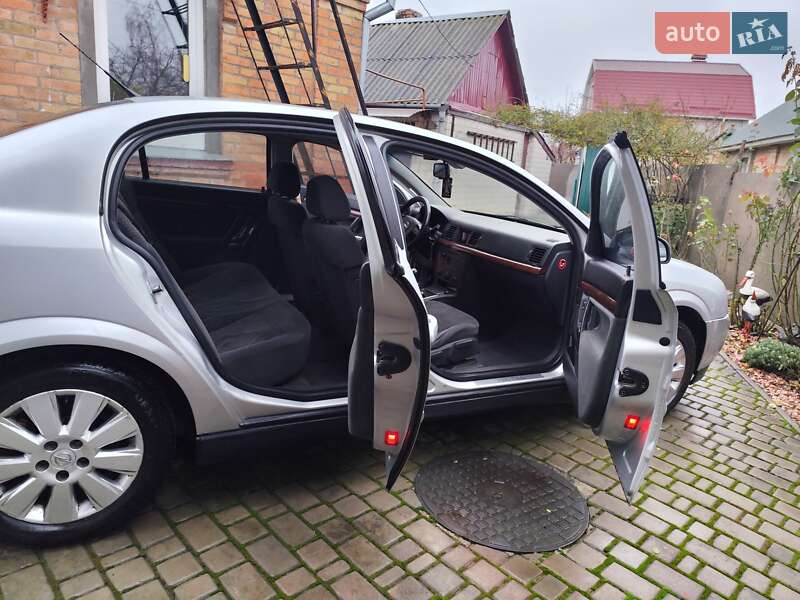 Седан Opel Vectra 2002 в Бердичеві