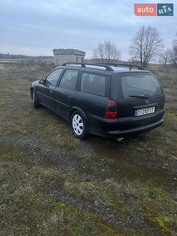 Универсал Opel Vectra 1998 в Львове