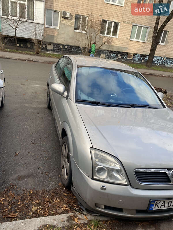 Седан Opel Vectra 2004 в Чернігові