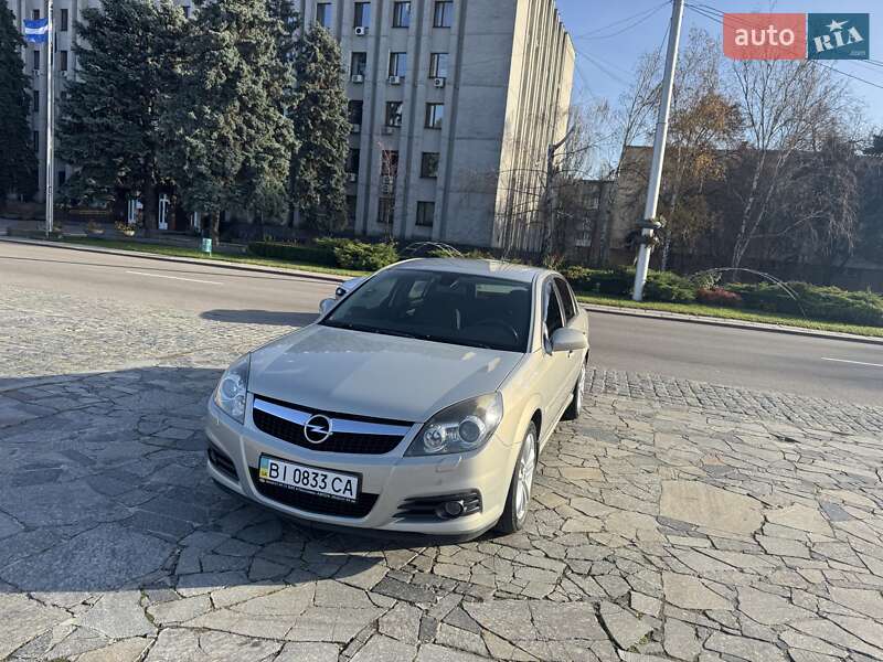 Седан Opel Vectra 2008 в Горішніх Плавнях