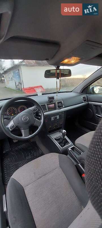 Универсал Opel Vectra 2005 в Ивано-Франковске