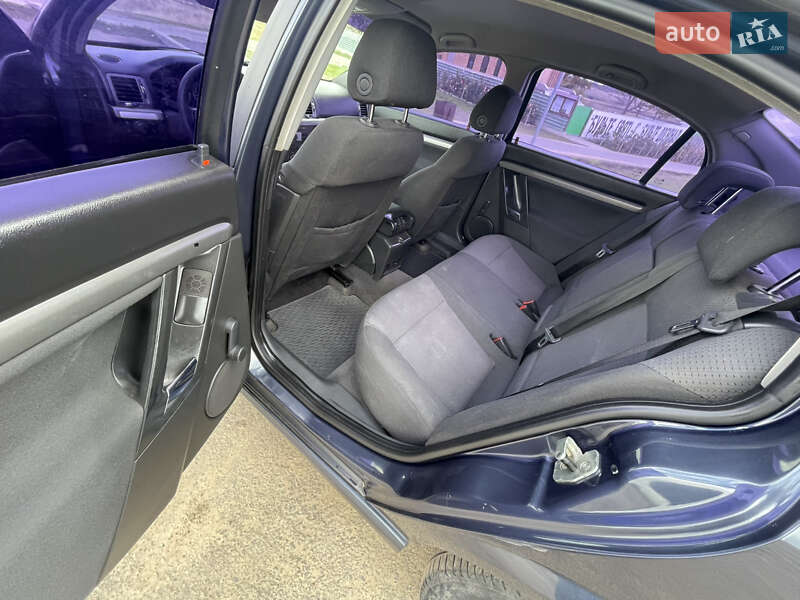 Седан Opel Vectra 2007 в Миколаєві