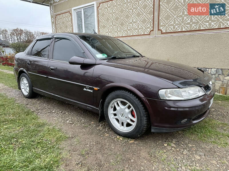 Седан Opel Vectra 2000 в Чернівцях
