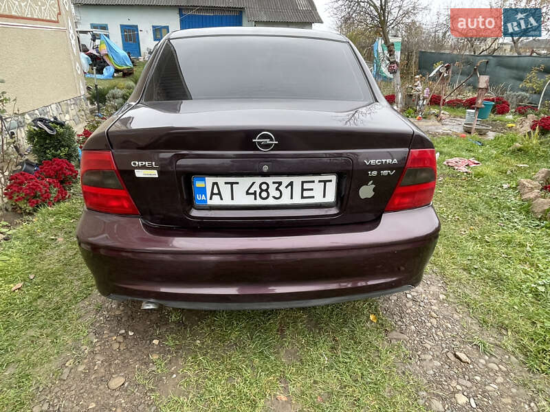Седан Opel Vectra 2000 в Чернівцях