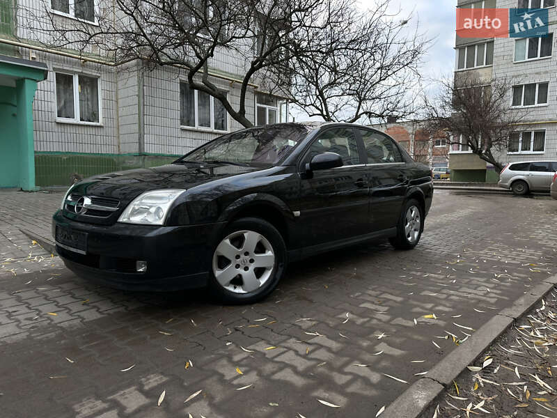 Седан Opel Vectra 2004 в Сумах