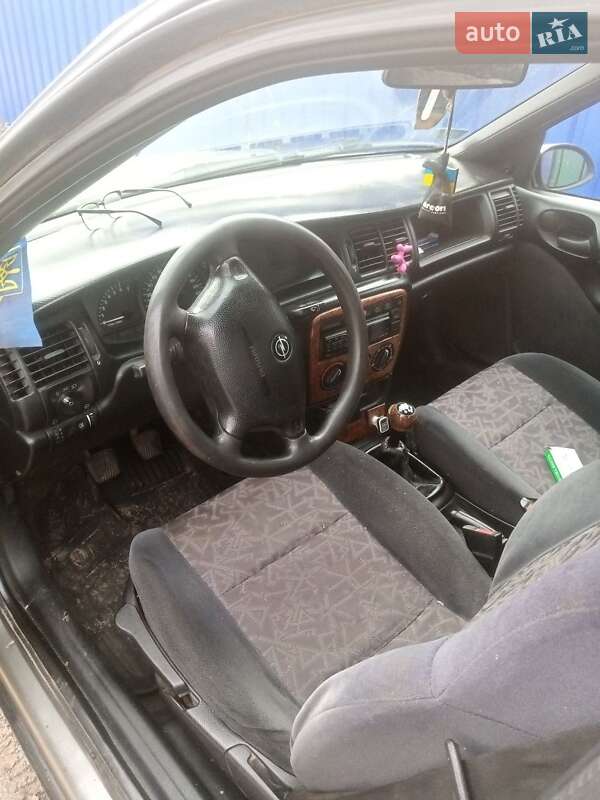 Седан Opel Vectra 1997 в Гадячі