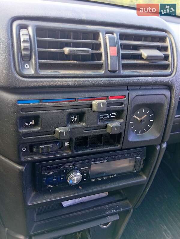 Седан Opel Vectra 1991 в Львові