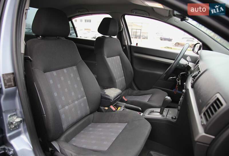 Седан Opel Vectra 2006 в Харкові