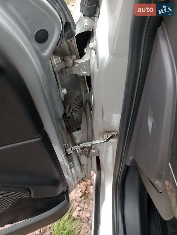 Ліфтбек Opel Vectra 2003 в Лебедині