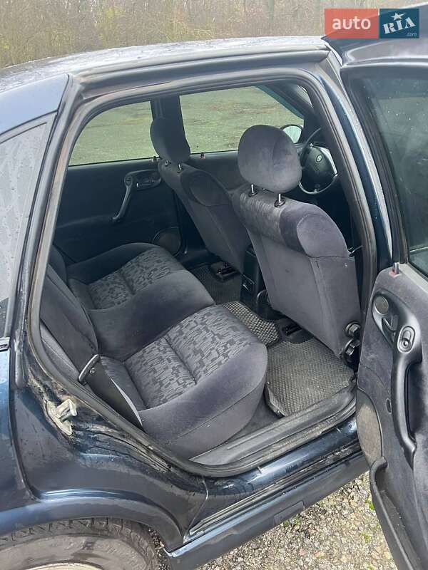 Седан Opel Vectra 1999 в Днепре