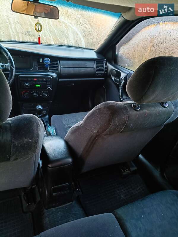 Седан Opel Vectra 1998 в Болехове